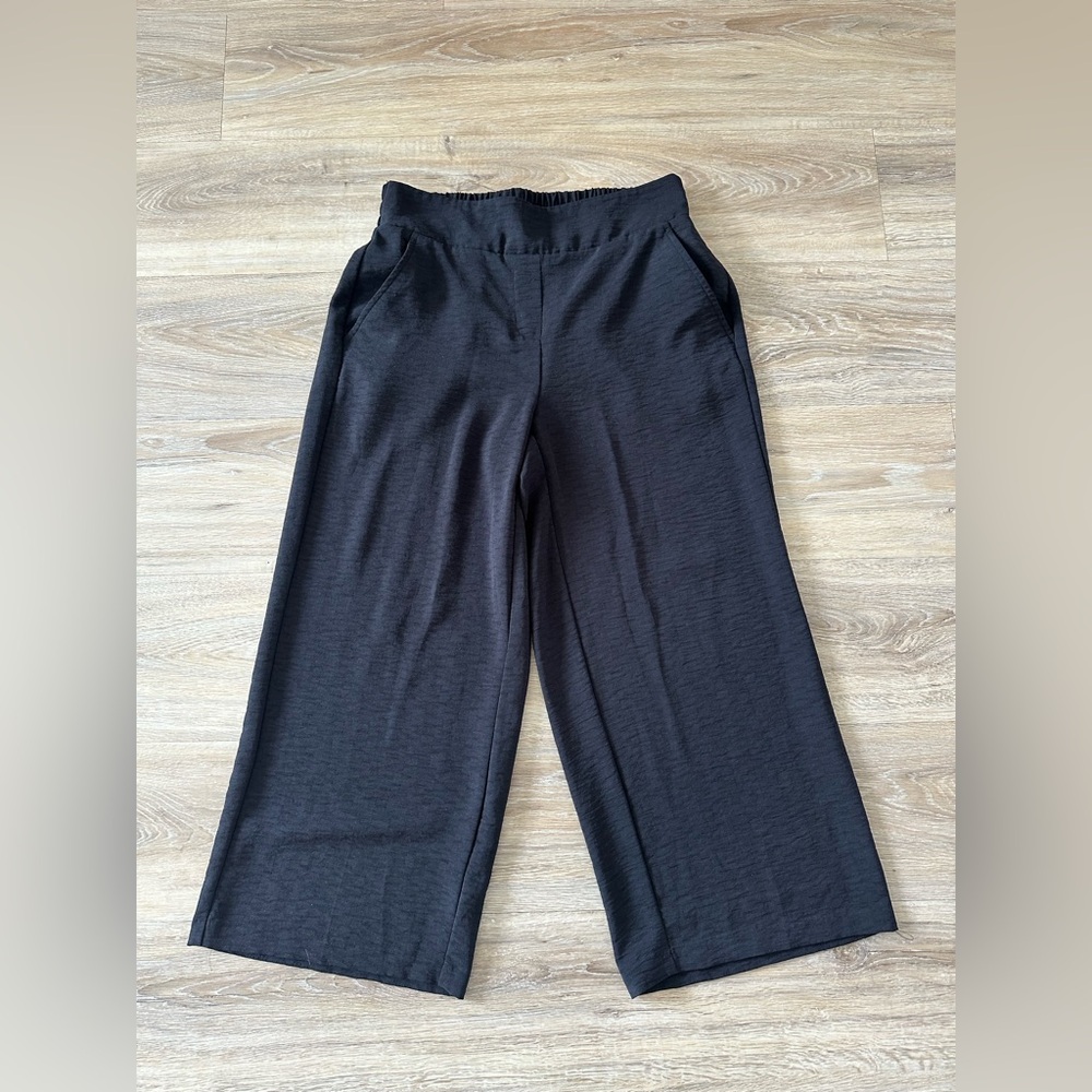 Nine West Wide Leg cropped flowy dress pants